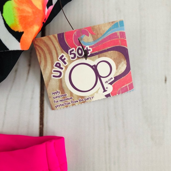 NWT 2 Pieces Swimsuit for Girl - Picture 4 of 4